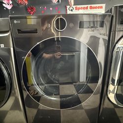 LG Front Load Washer in Stainelss Steel ☀️