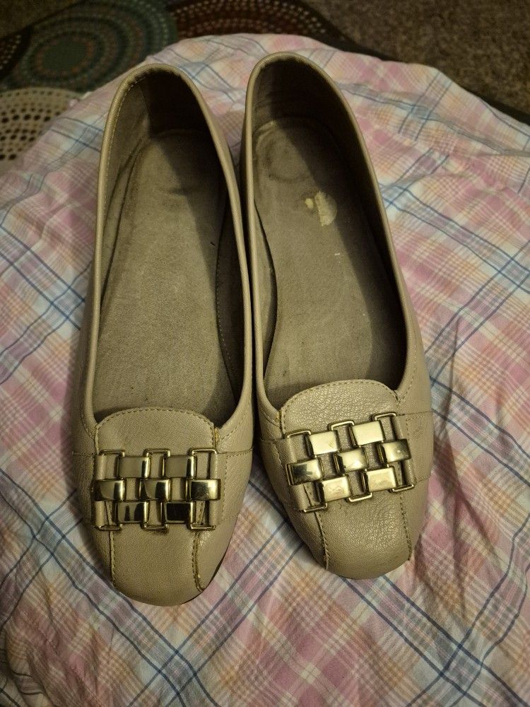 AEROSOCLES SIZE 10 LEATHER ORIGINAL PRICE $99.