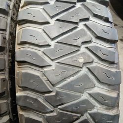 315/70/17 Mickey Thompson Tire