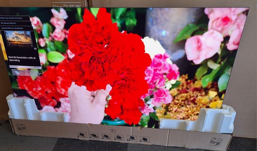 SAMSUNG 75"INCH NEO QLED 8K Q900C
