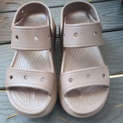 Crocs Sandal Size 7