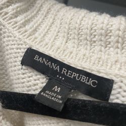 Banana Republic Sweater Size L