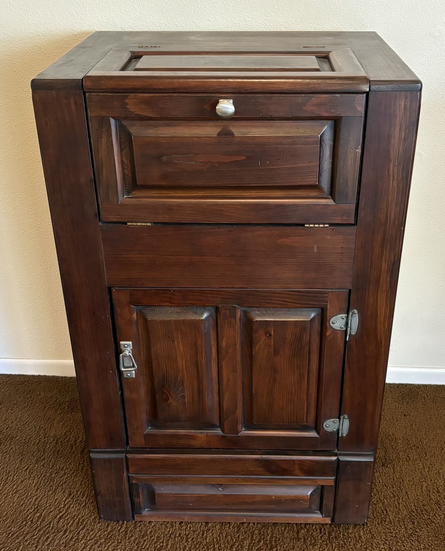 Awesome wood mini bar cabinet