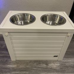 New Age Pet ECOFLEX Piedmont Double Diner Elevated Dog Bowls & Storage, Antique White, 4-cup