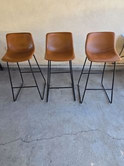 3 Bar Stools -chair