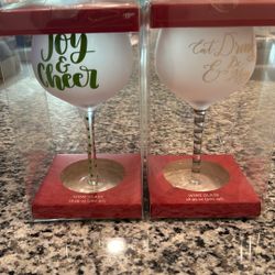 2 Christmas Wine Glasses