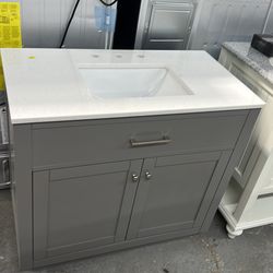 36 x 19 Grey shaker bathroom vanity