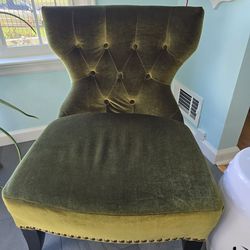 Green Velvet-like Chair