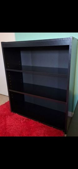 Mid size wooden bookshelf