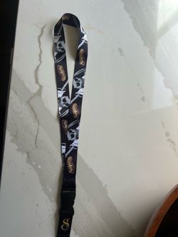 Suavcecito lanyard