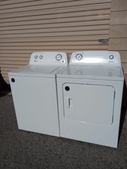 Amana Matching Set Washer And Gas Dryer By Whirlpool Corporation Excellent Working Condition