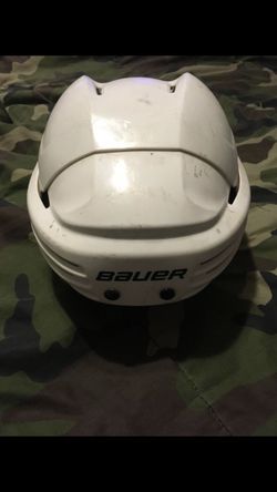 Hockey helmet