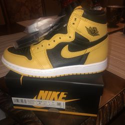 Jordan 1 Pollen 4.5 Men / 6 Women