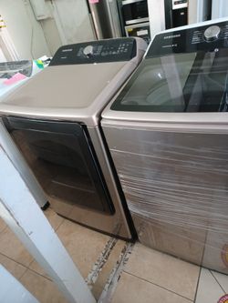 Samsung Washers And Gas Dryer $875 + Tax