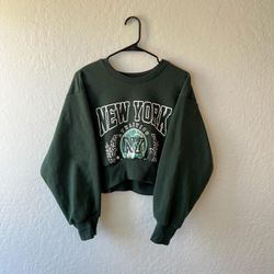 forever 21 cropped sweatshirt 