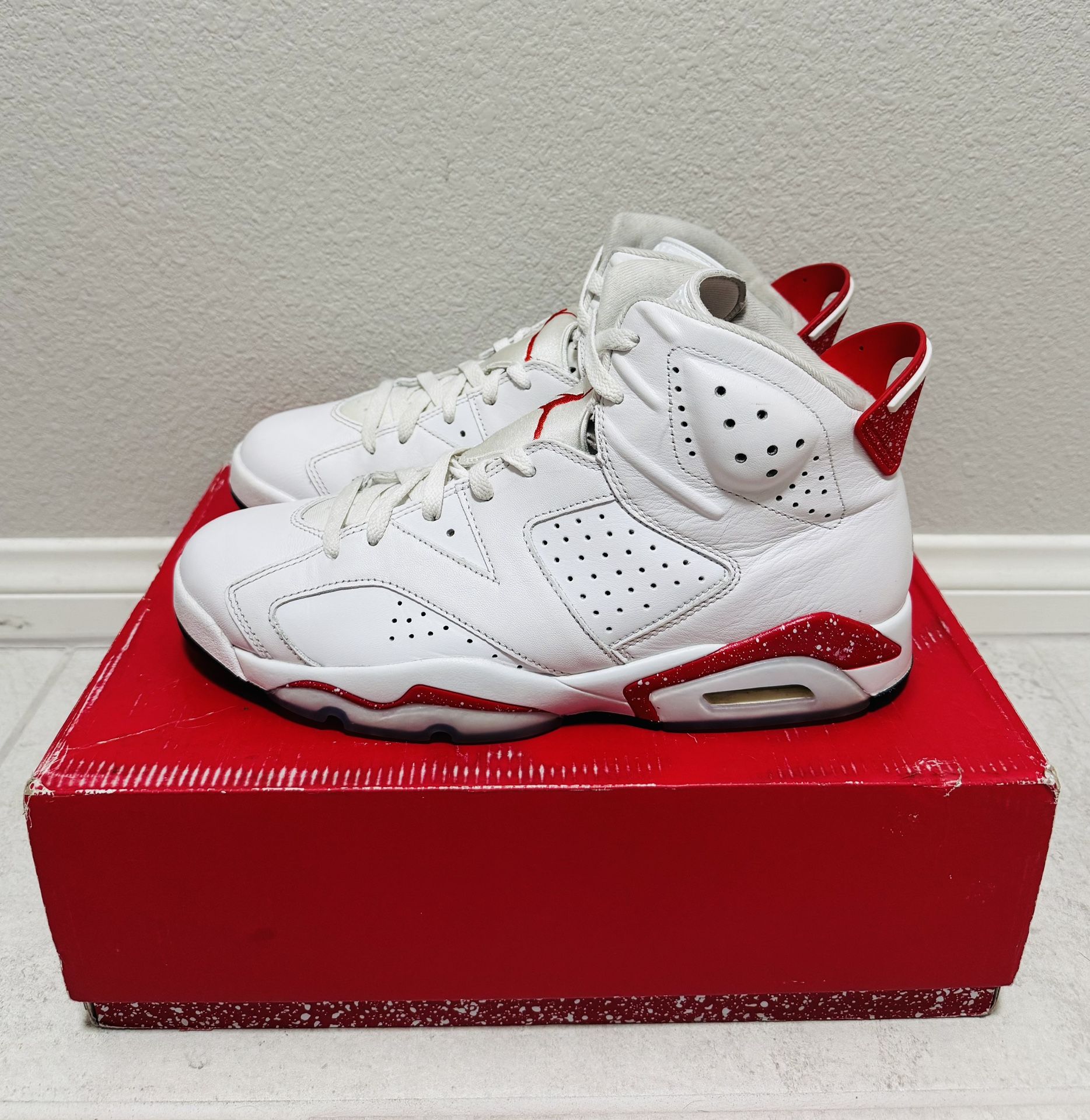 Jordan 6 Retro ‘Red Oreo’ 2022 Sz 11