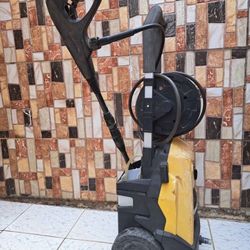 HIGH PRESSURE WASHER 