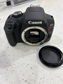 CANON EOS REBEL T7