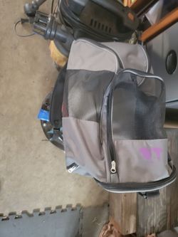 Pet carrier