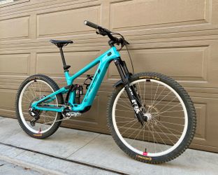 Yeti Mte C90 Build with Upgrades. Medium frame