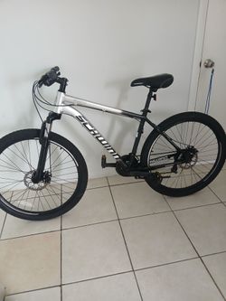 Shwinn 27.5 like new