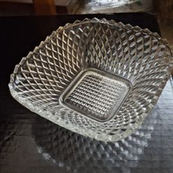 vintage Anchor Hocking Clear glass fruit bowl