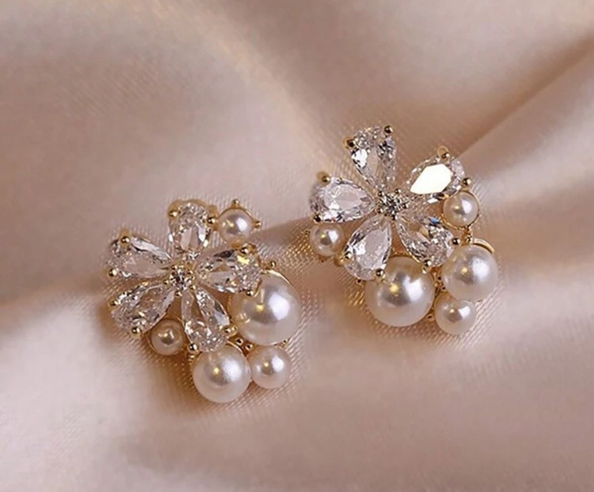 Crystal And Pearl Earrings Brand New