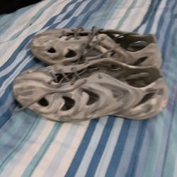 Yeezy Foam Runner 