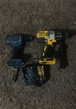 Sell 2 drills+Charger