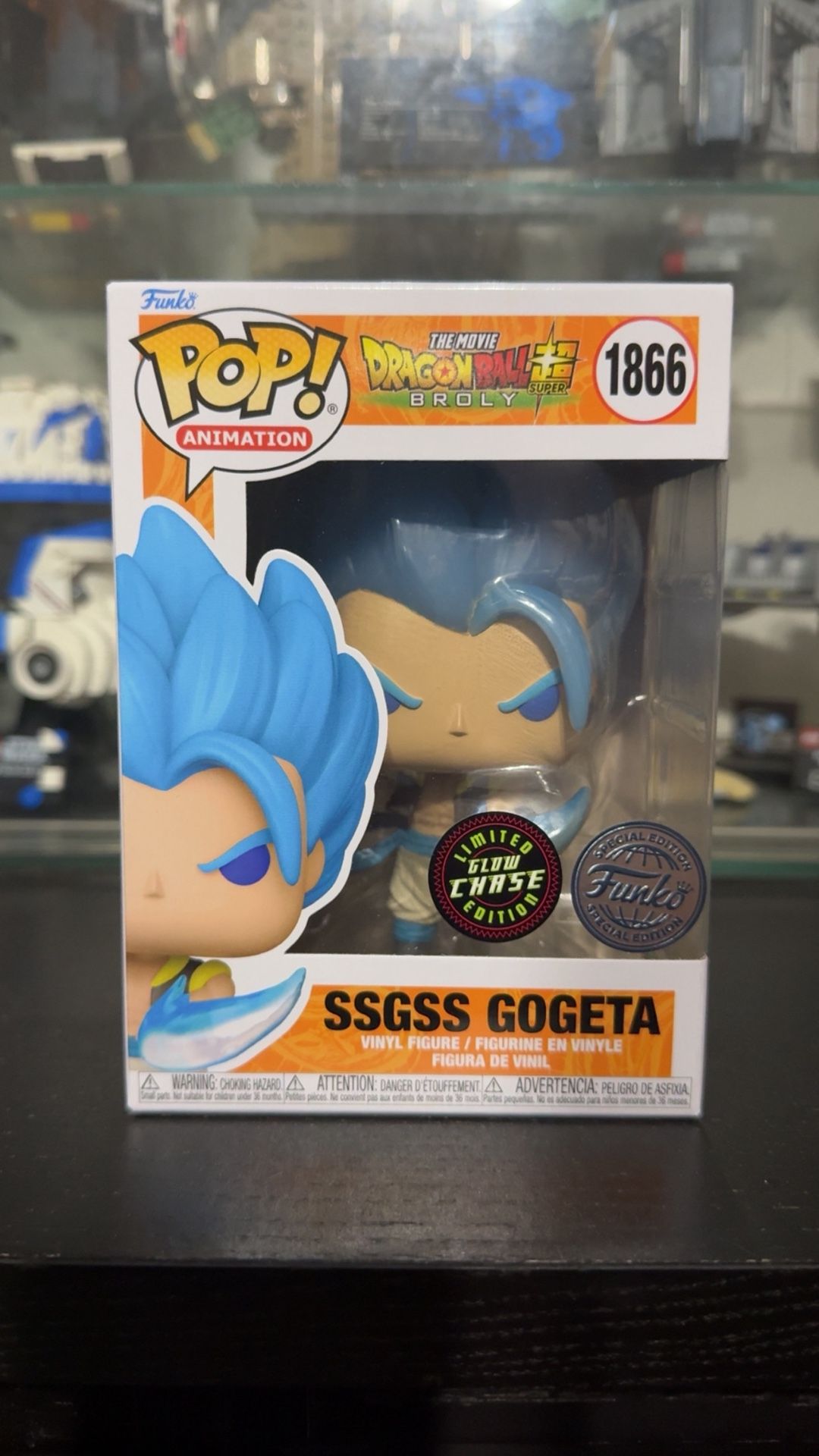 Funko Pop #1866 SSGSS Gogeta (Glow Chase)