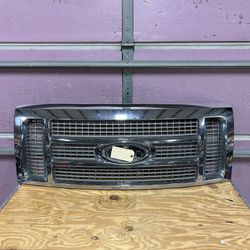 09-12 Ford F150 Front Grille OEM 
