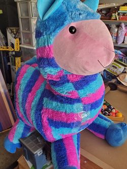 Giant Stuffed Llama. lama