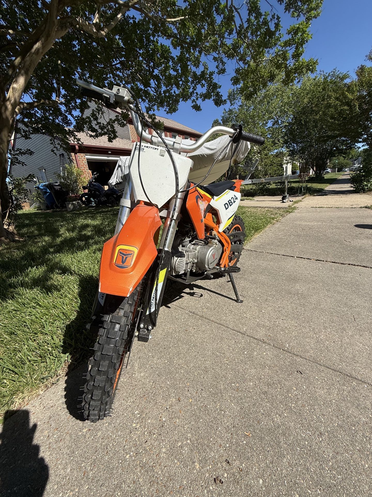 TAO MOTOR DB24 110cc dirt bike Semi-Automatic