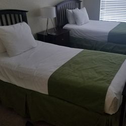 Twin Size Bed With Trundle  ( Pull Out Bed) Includes 2  Mattresses! 