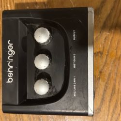 Behringer U-Phoria UM2 USB audio interface