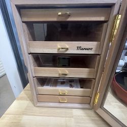 Humidor , New