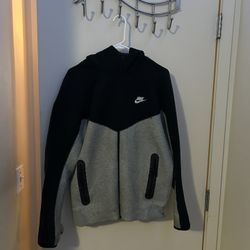 Nike Tech Hoodie