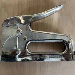 Arrow T18 Staple Gun