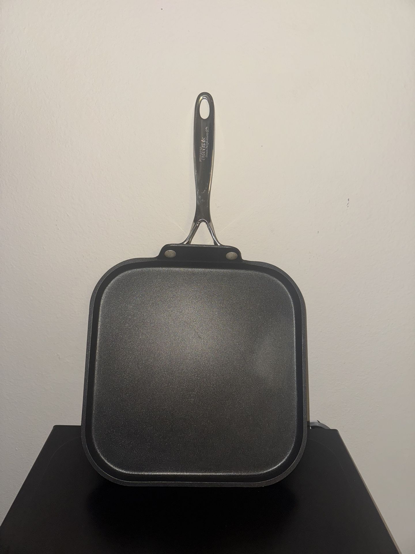 Calphalon Nonstick Square Griddle Pan – 11" (Hard-Anodized Aluminum)