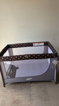 Pamo Babe Pack and Play Portable Crib