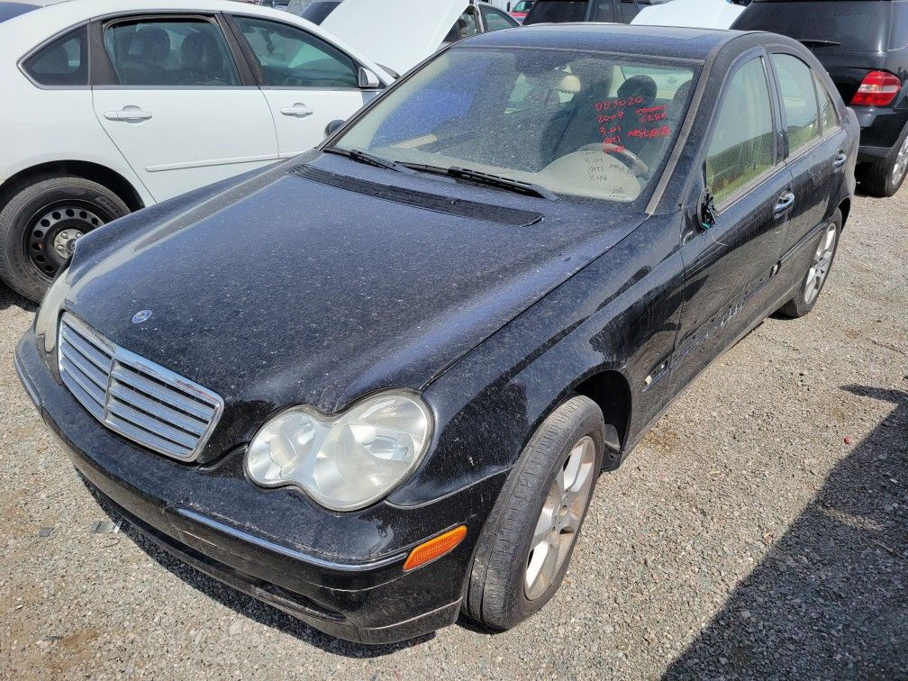 2007 Mercedes C280 PARTS @U-Pull Auto Parts DD3020