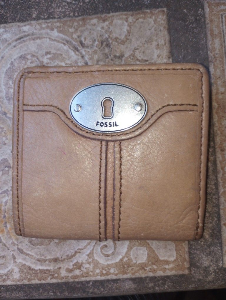 Fossil Marlow Bifold Leather Wallet 4 In Long Small 