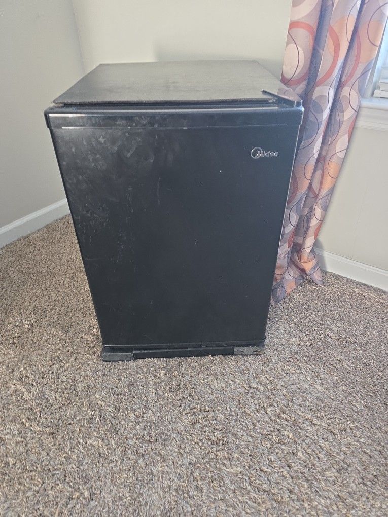 Mini-fridge