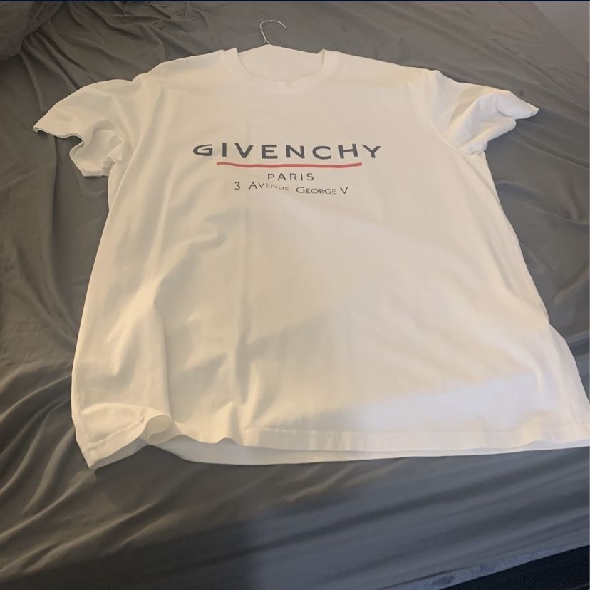 Givencht T Shirt