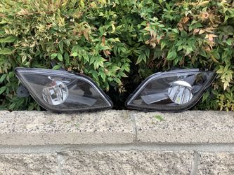 FREIGHTLINER Cascadia Fog Lights