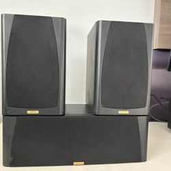 Jamo Bookshelf /Center Speakers