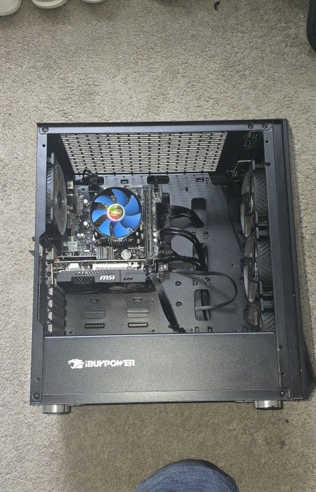 iBUYPOWER iBUYPOWER - TraceMesh Gaming Desktop - AMD Ryzen 7 7700 - 32GB DDR5 RAM - AMD Radeon RX 7800XT 16GB