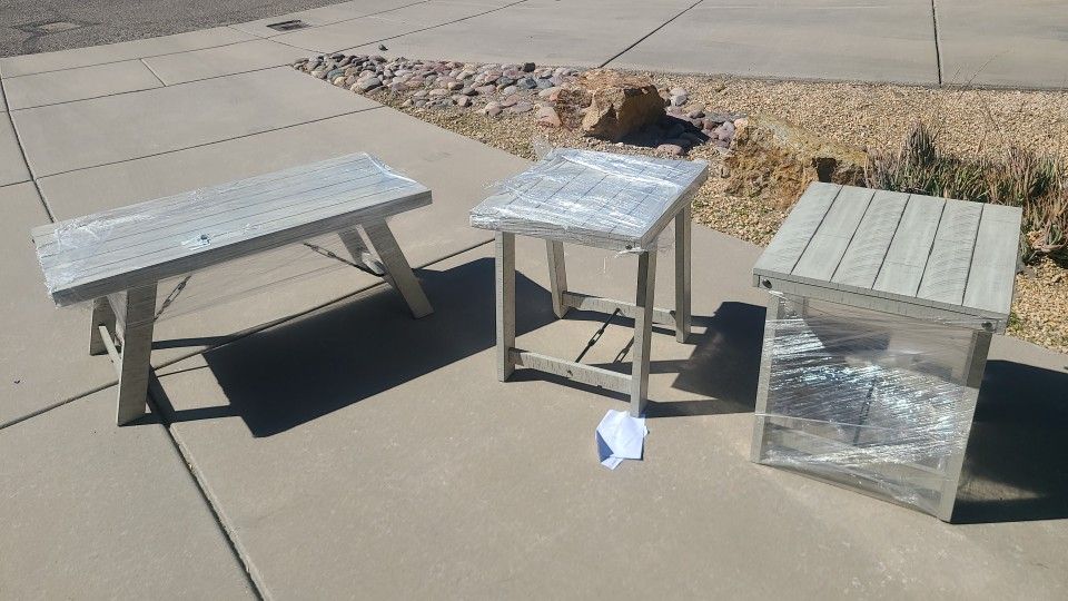 Coffee Table With 2 End Tables