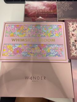 Eye shadow palettes