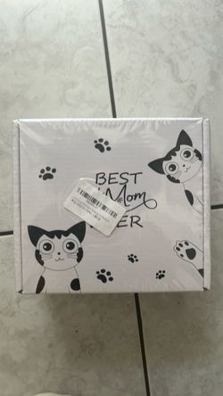 Cat mom Mother’s Day gift